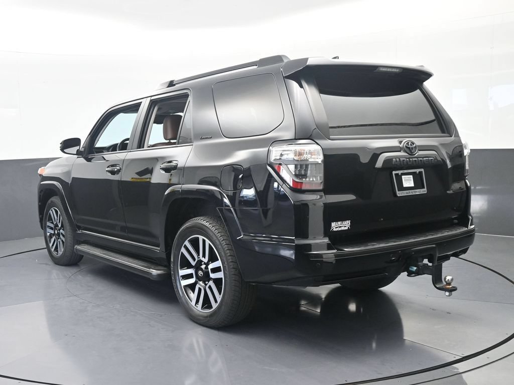 Used 2024 Toyota 4Runner Limited AWD/4WD image 4
