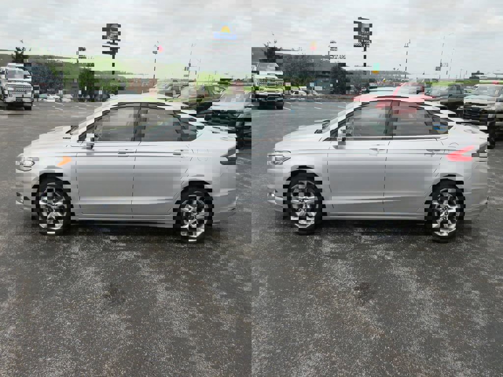 Used 2016 Ford Fusion SE w/ Equipment Group 201A video 2