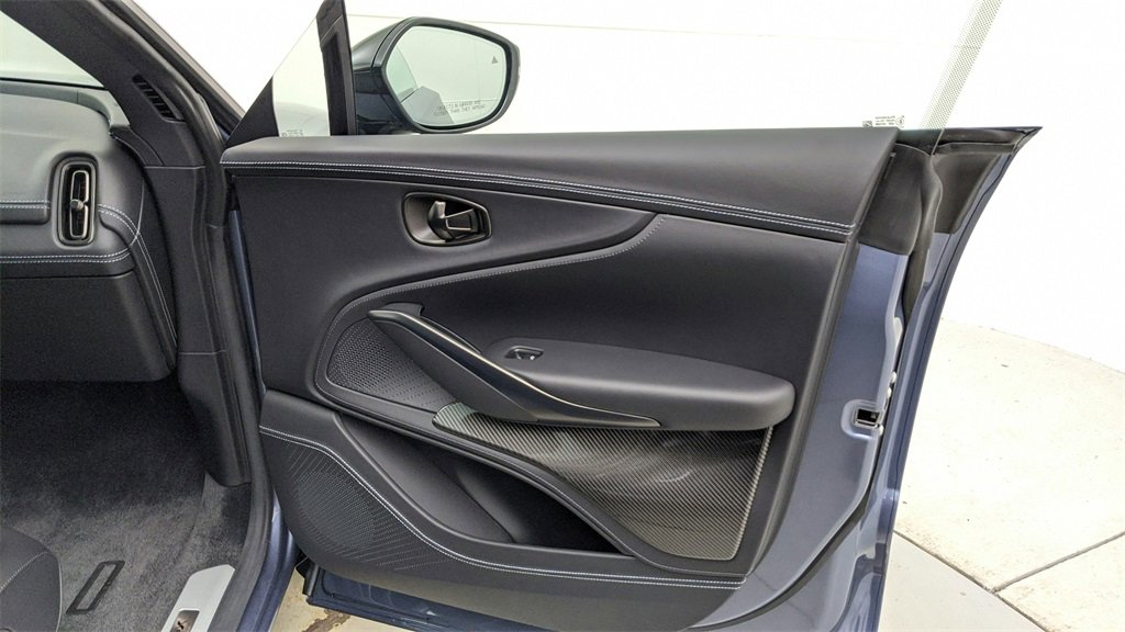 Used 2024 Aston Martin DBX 707 image 39