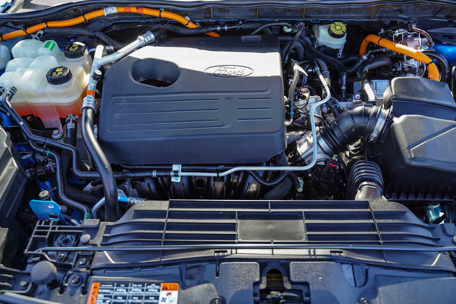 Used 2020 Ford Escape Titanium image 25