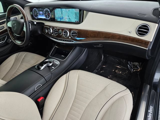 Used 2017 Mercedes-Benz S 550 Sedan image 18