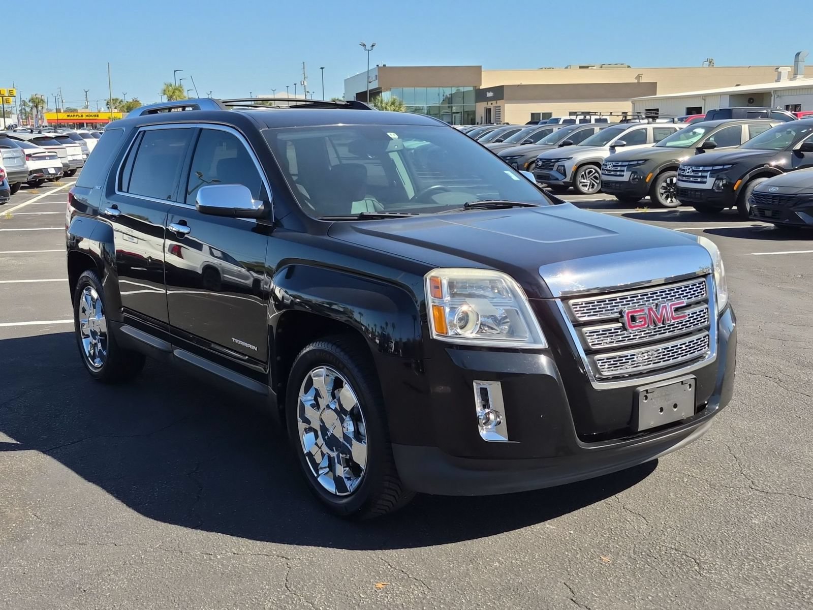 Used 2011 GMC Terrain SLT w/ Cargo Package AWD/4WD image 3