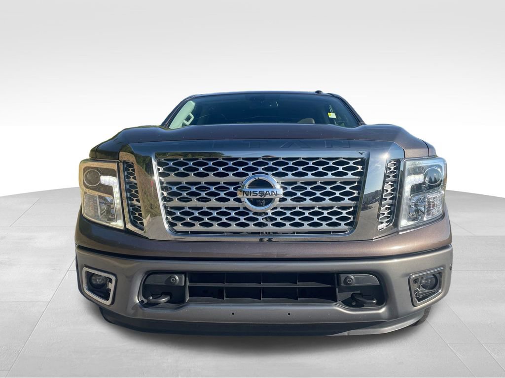 Used 2018 Nissan Titan Platinum Reserve w/ Platinum Utility Package RWD image 2