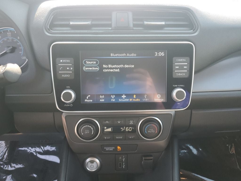 Used 2025 Nissan Leaf S FWD image 26