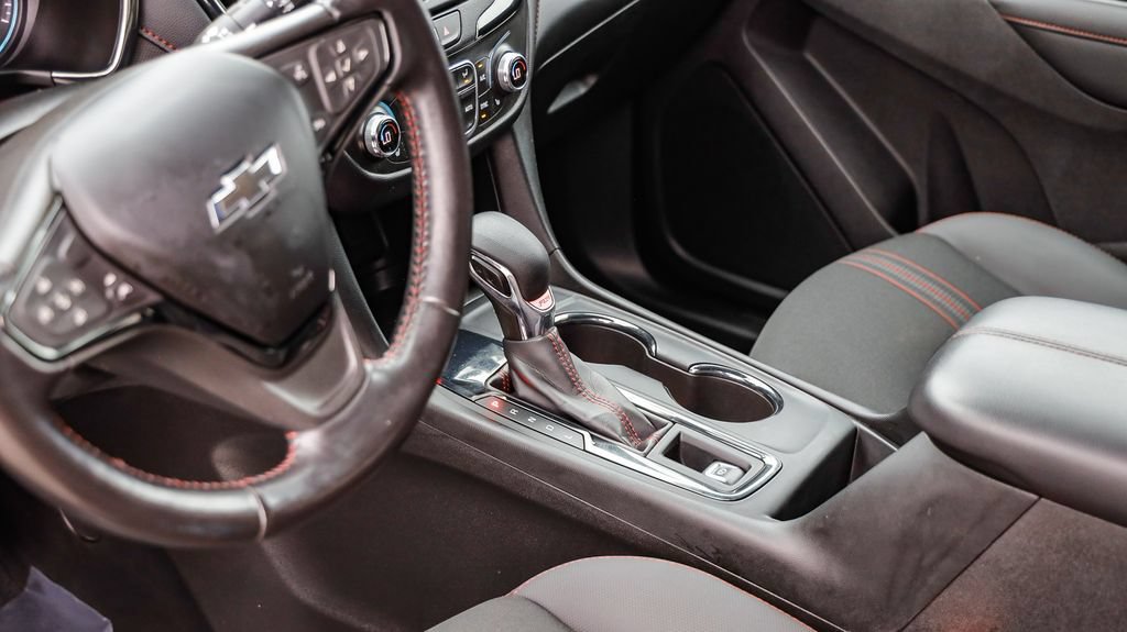 Used 2022 Chevrolet Equinox RS FWD image 23
