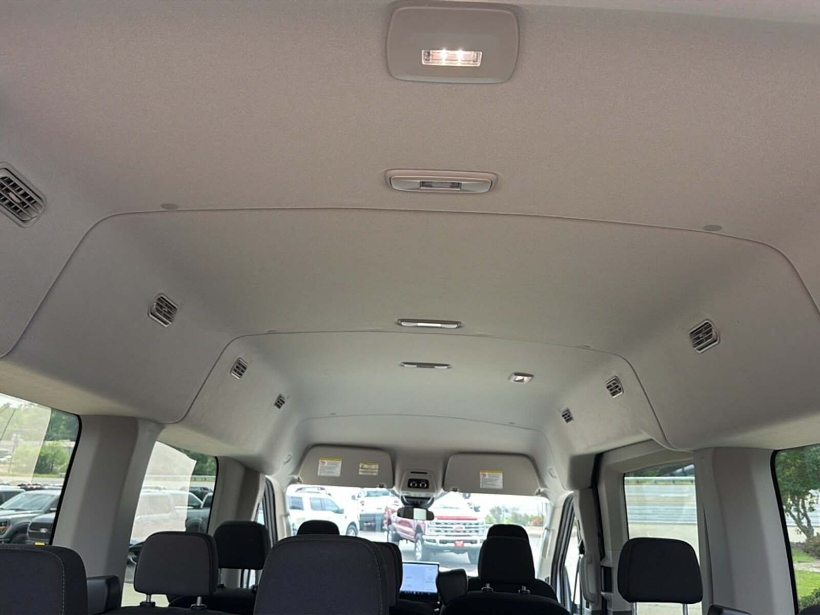 Used 2025 Ford Transit 350 XLT RWD image 10