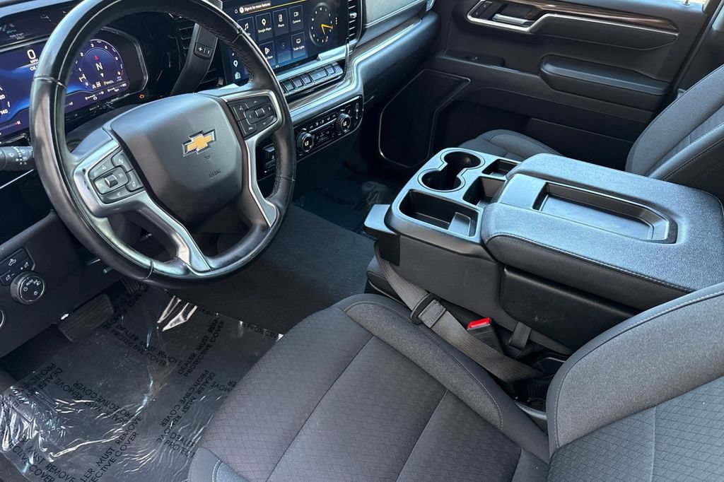 Used 2025 Chevrolet Silverado 1500 LT AWD/4WD image 10