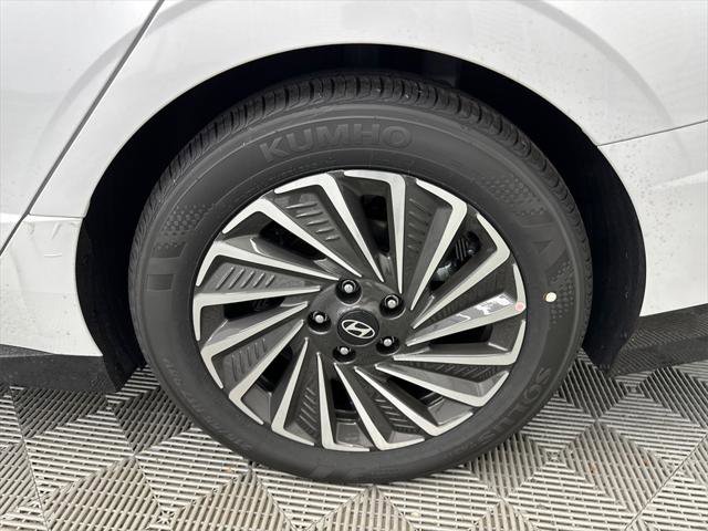 New 2025 Hyundai Sonata SEL image 19