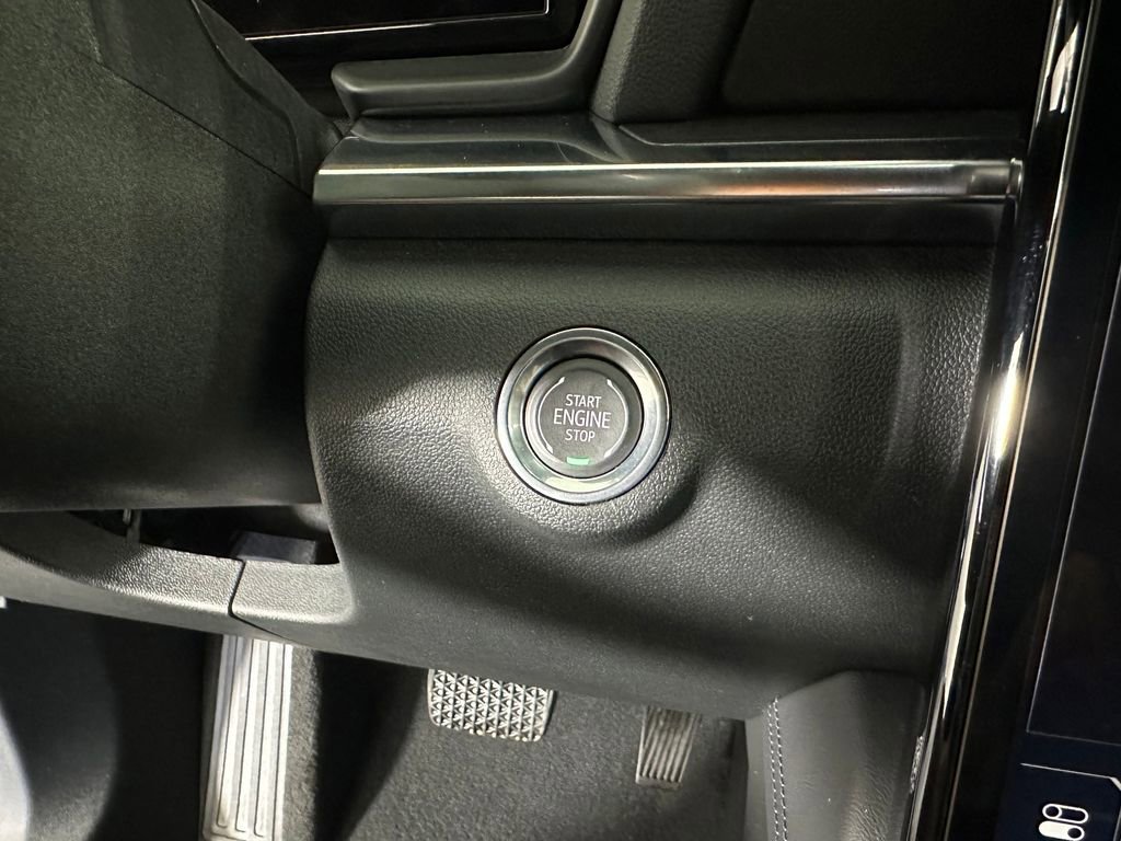 Used 2026 GMC Terrain Elevation w/ Elevation Premium Package image 16