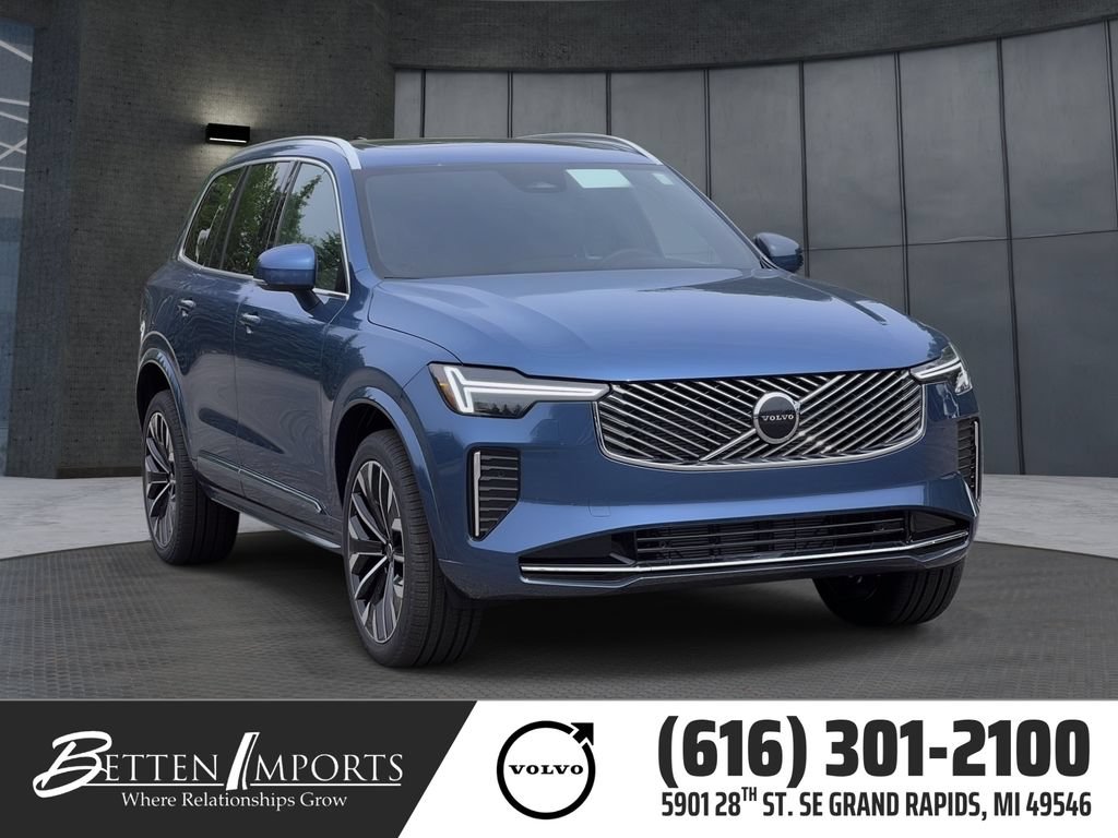 New 2026 Volvo XC90 B5 Core AWD/4WD image 1