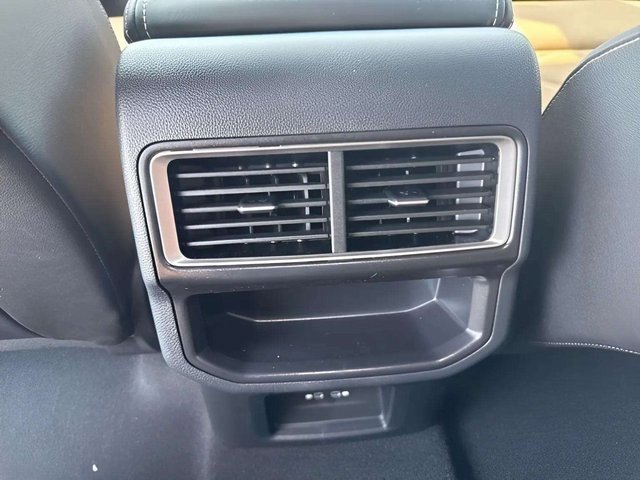 New 2026 Volkswagen Atlas Cross Sport SE image 8