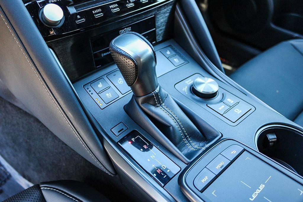 Used 2023 Lexus IS 500 image 21