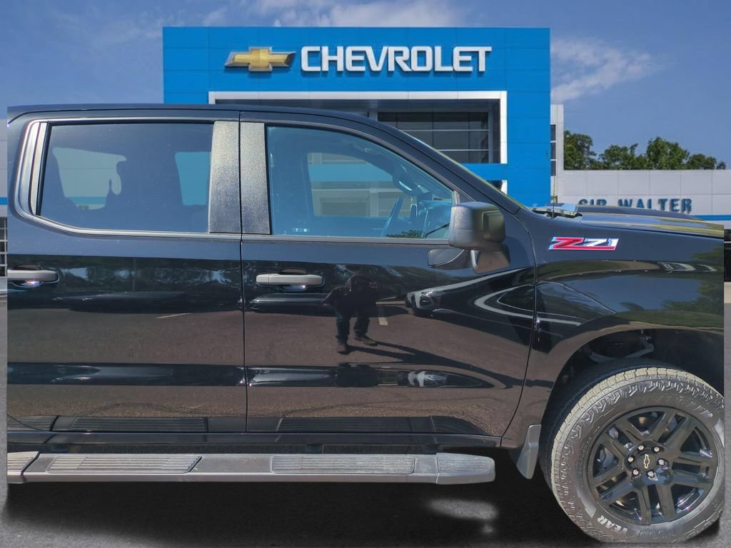 Used 2024 Chevrolet Silverado 1500 Custom Trail Boss AWD/4WD image 32