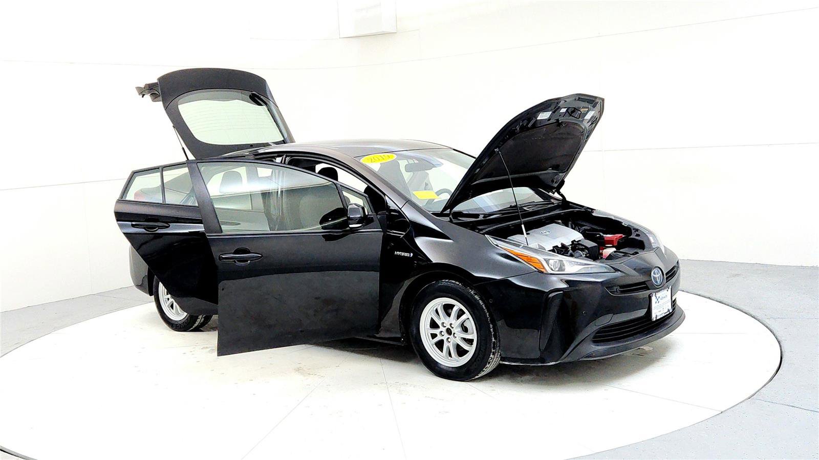 Certified 2019 Toyota Prius LE image 12