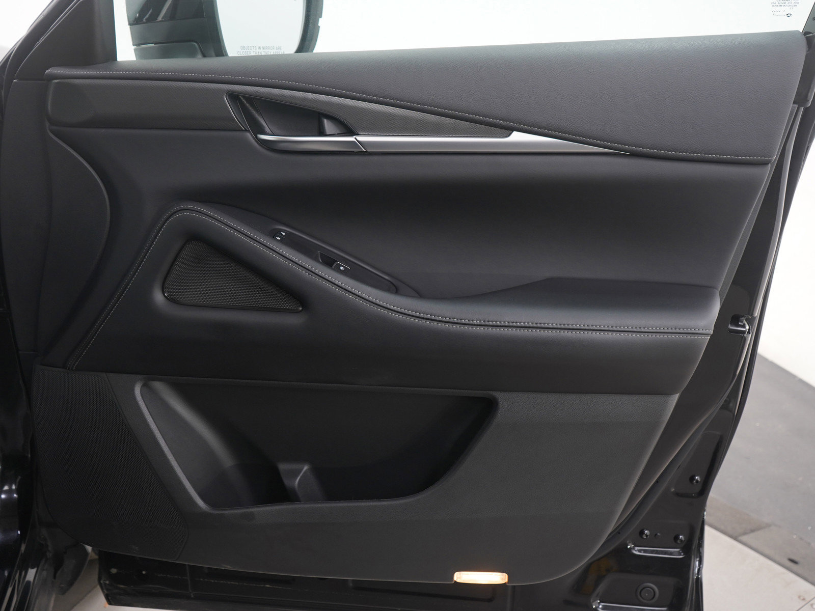 Used 2024 INFINITI QX60 Luxe image 12