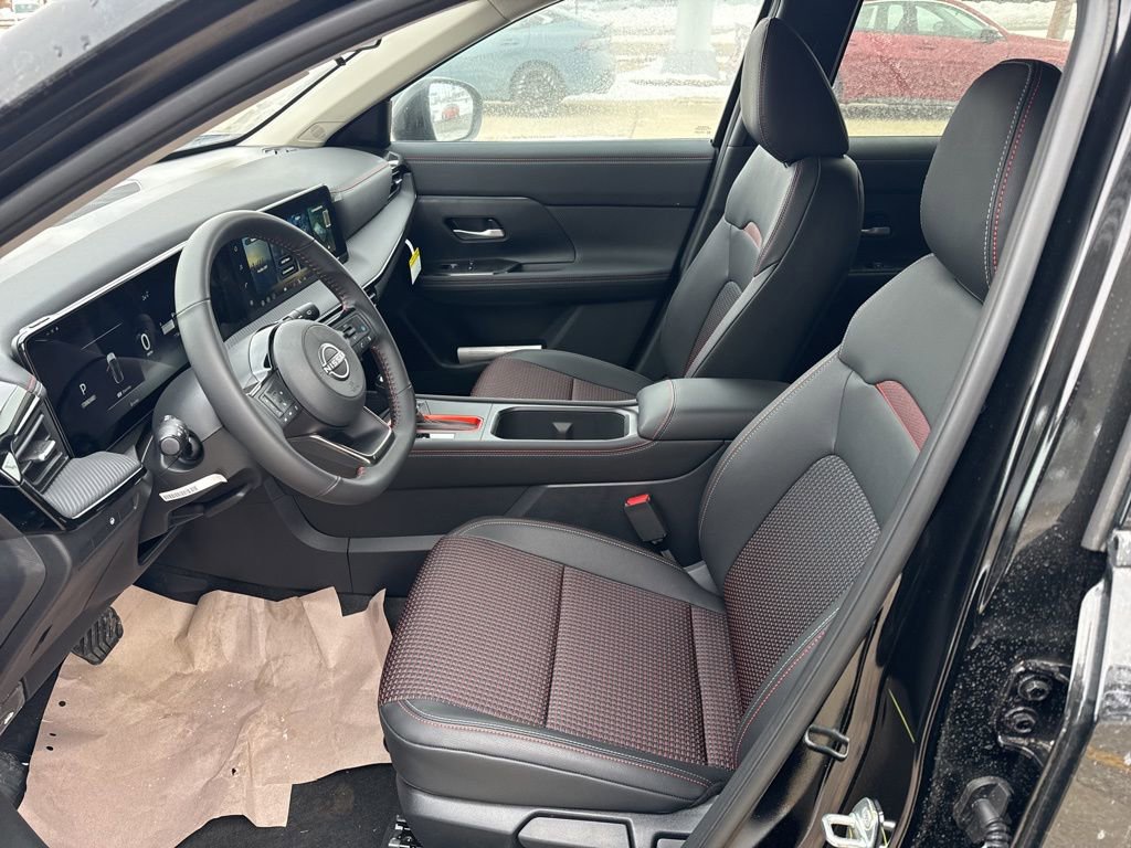 New 2026 Nissan Kicks SR w/ Cold Weather Package image 11