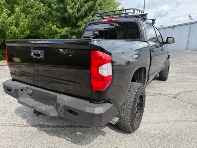 Used 2017 Toyota Tundra 4x4 CrewMax image 3