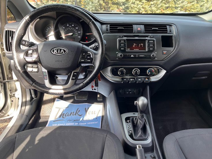 Used 2012 Kia Rio EX w/ Convenience Pkg image 21