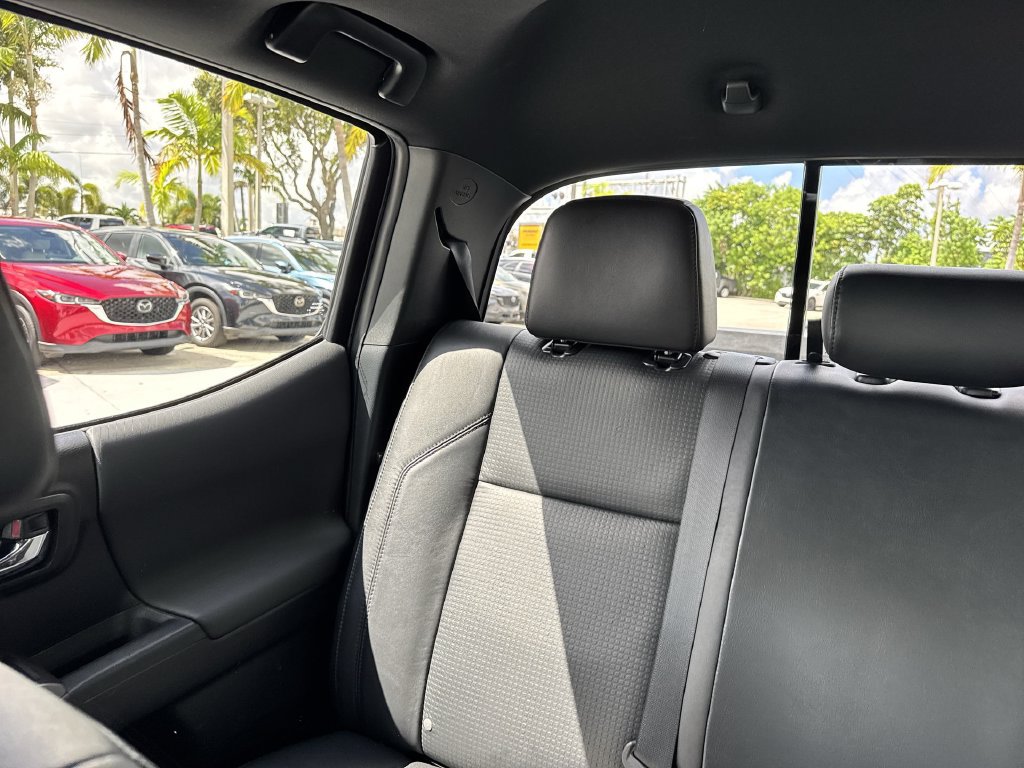 Used 2023 Toyota Tacoma TRD Off-Road w/ TRD Premium Off Road Package AWD/4WD image 17