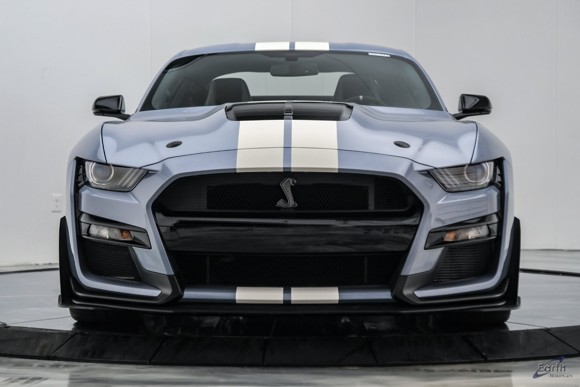 Used 2022 Ford Mustang Shelby GT500 w/ Carbon Fiber Track Pack RWD image 35
