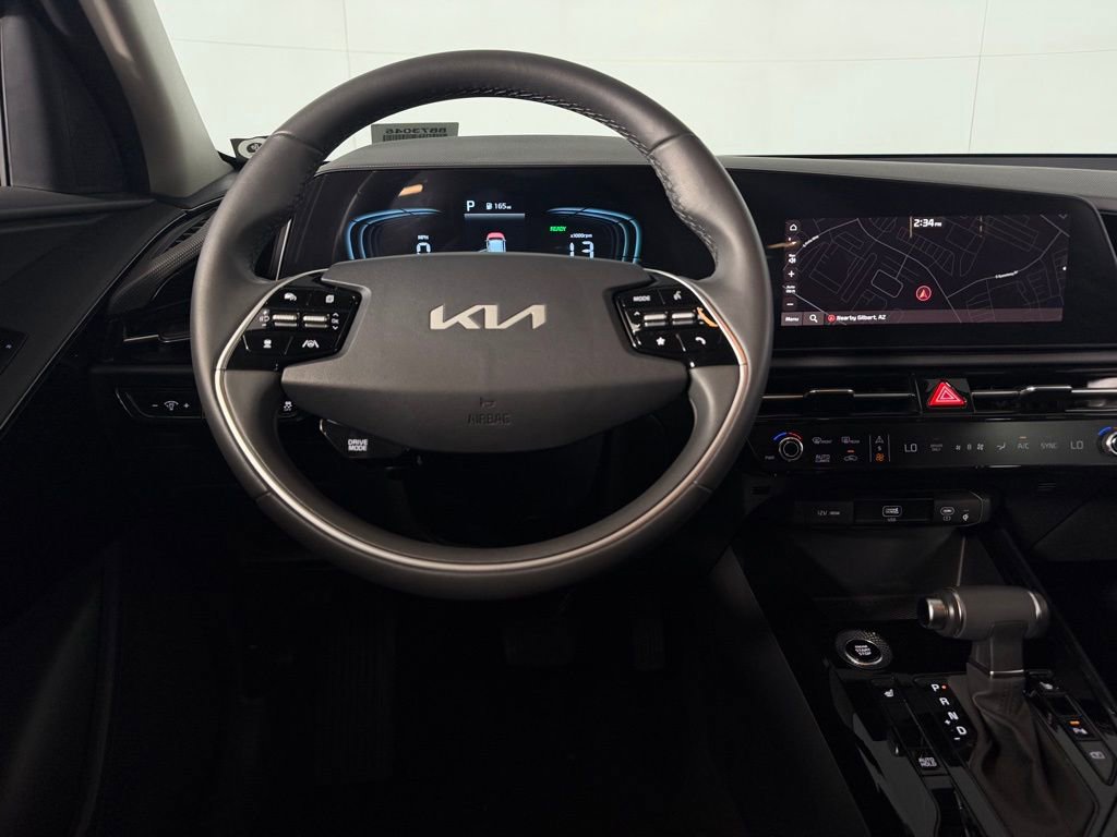 Used 2025 Kia Niro EX image 13