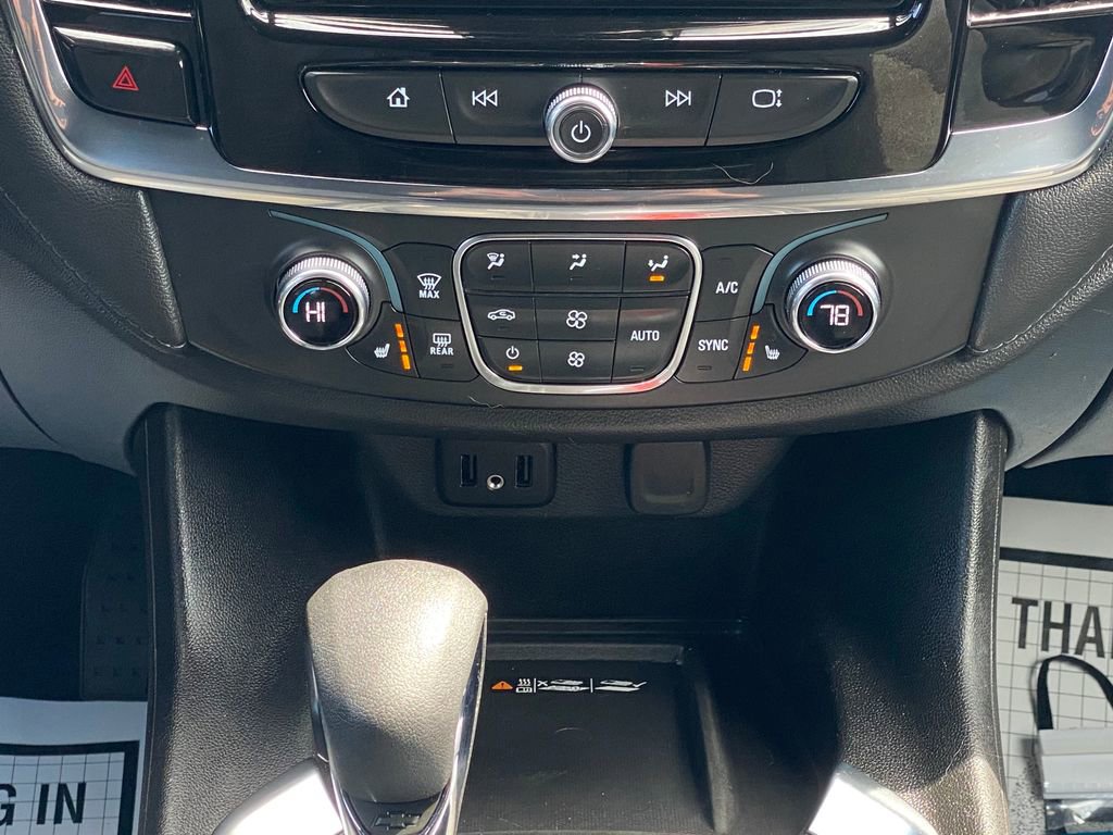 Used 2023 Chevrolet Traverse LT AWD/4WD image 23