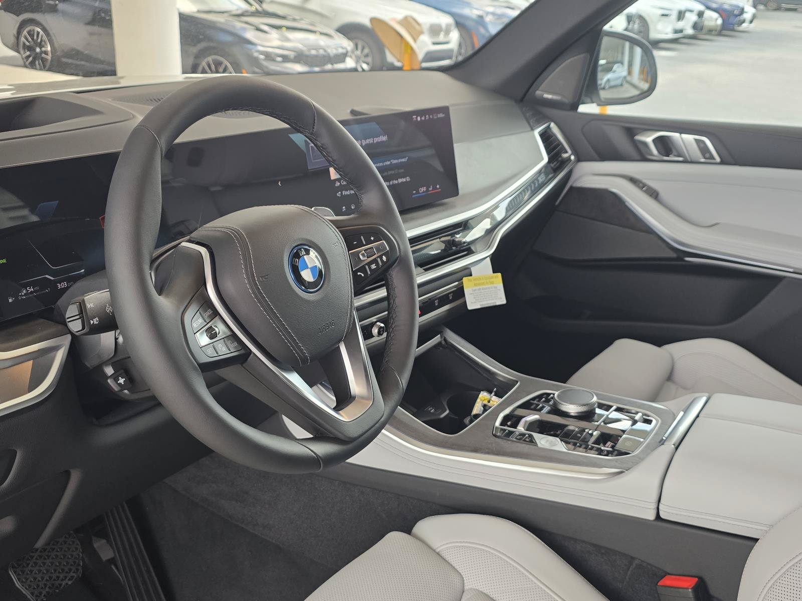 New 2026 BMW X5 xDrive50e w/ Premium Package AWD/4WD image 15