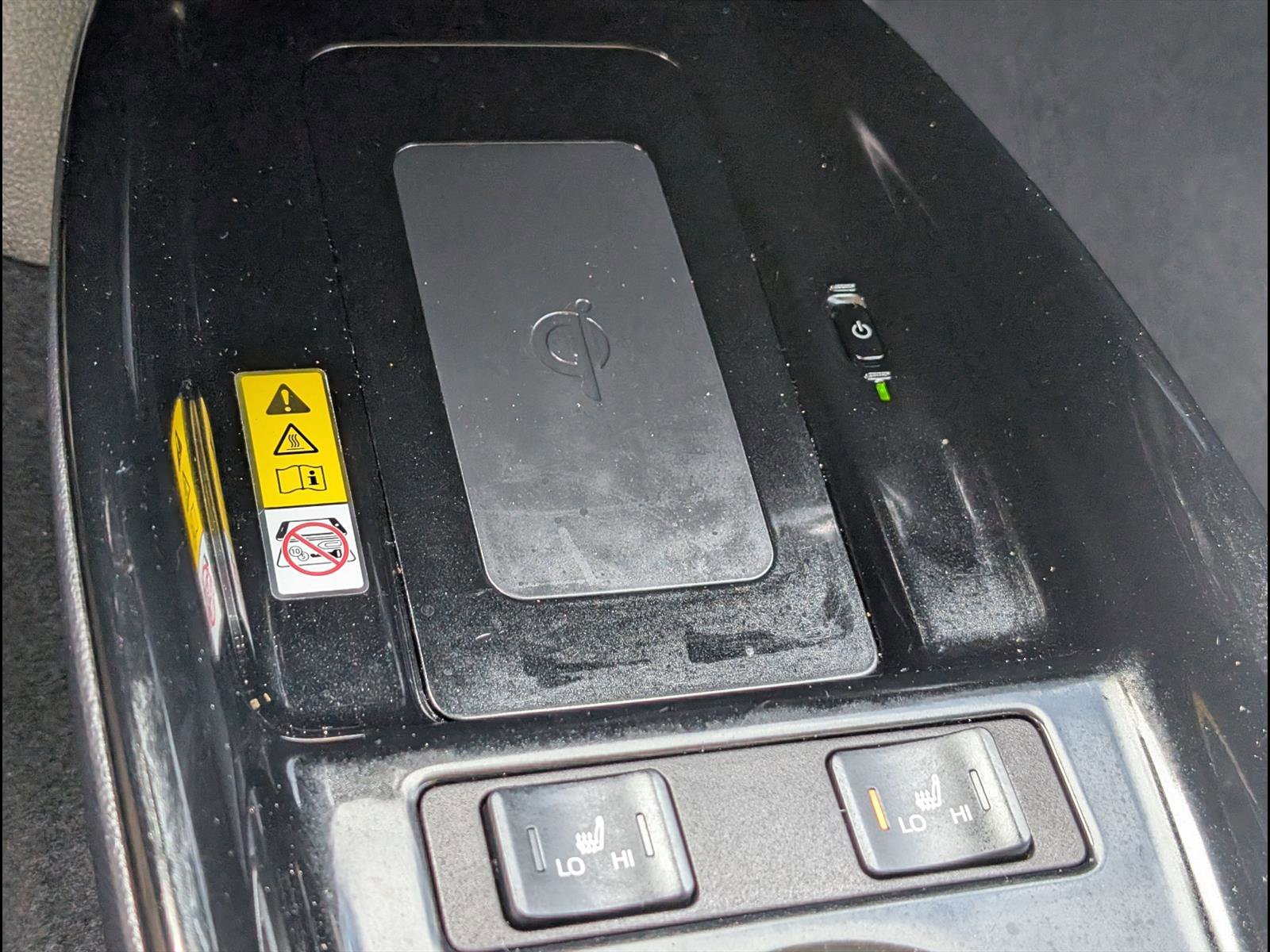 Used 2022 Toyota Prius Limited image 16