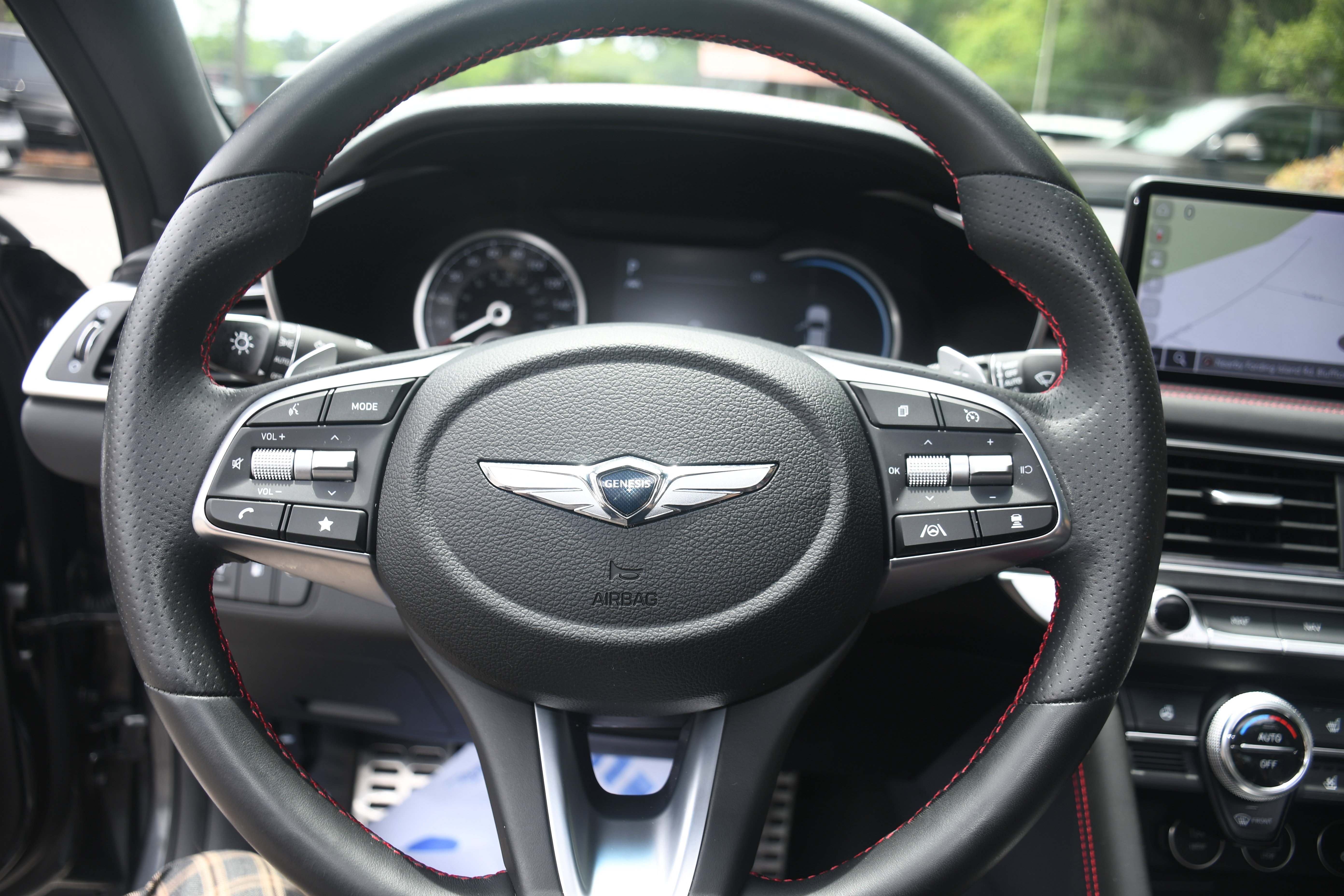 Used 2022 Genesis G70 3.3T w/ Sport Prestige Package AWD/4WD image 14