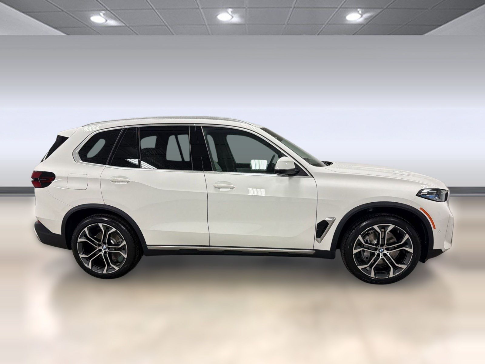 New 2026 BMW X5 sDrive40i w/ Climate Comfort Package RWD image 7