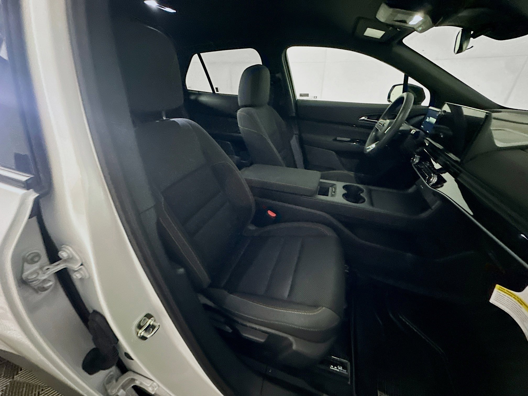 Used 2025 Honda Prologue EX image 30