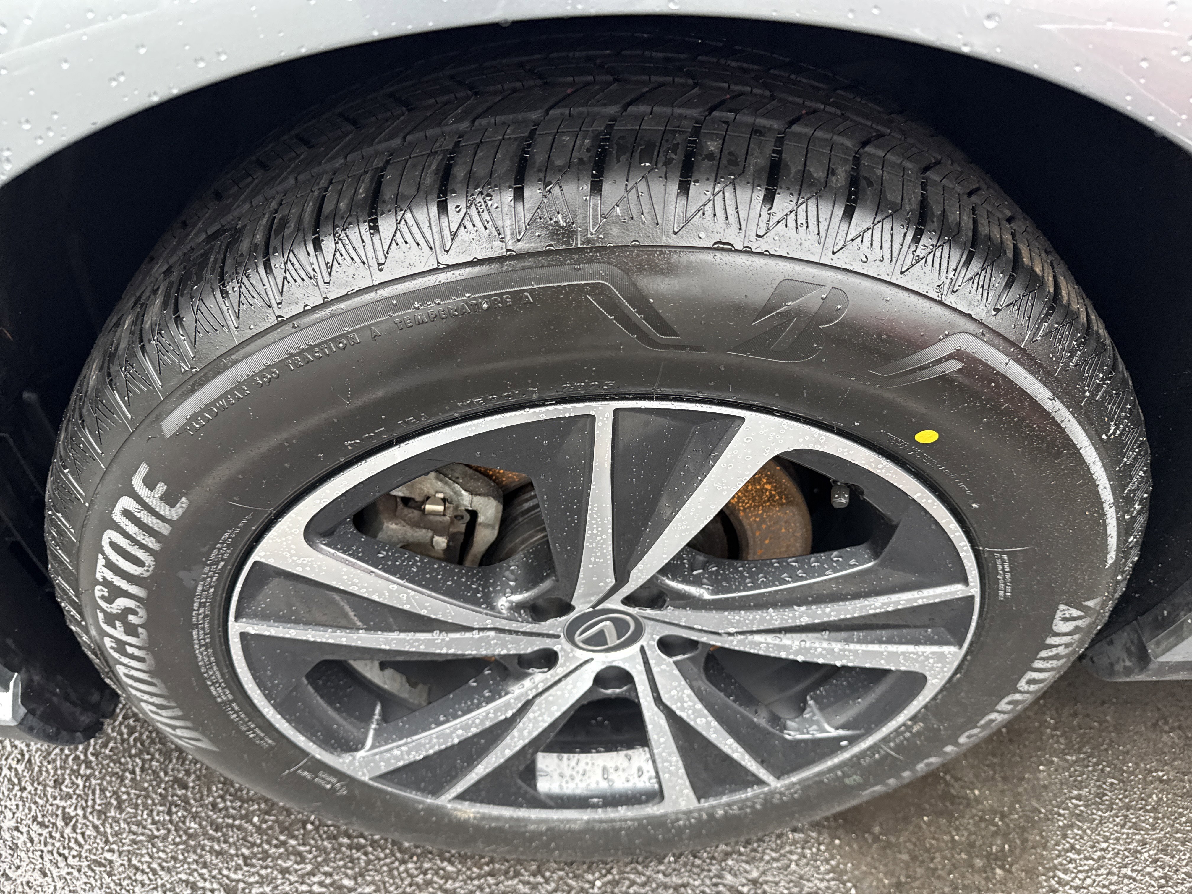 Used 2023 Lexus RX 350h 350h w/ Cold Area Package image 5