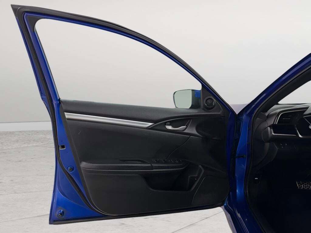 Used 2019 Honda Civic Sport image 18