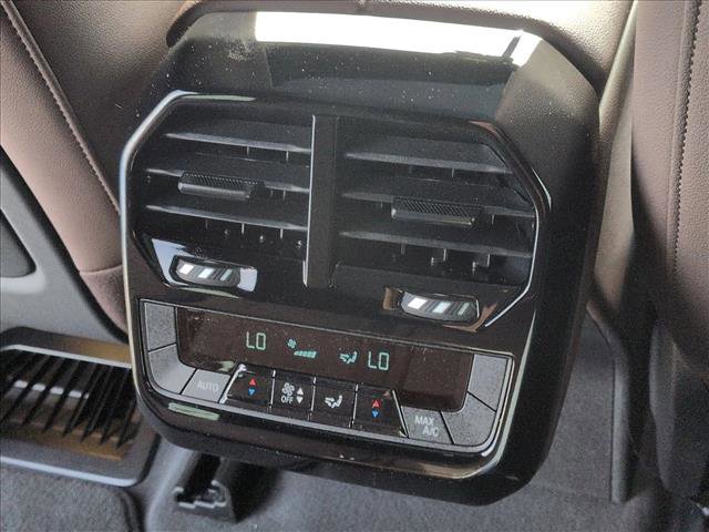 Used 2026 BMW iX xDrive60 image 17