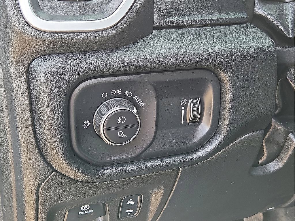 Used 2022 RAM 1500 Lone Star image 25