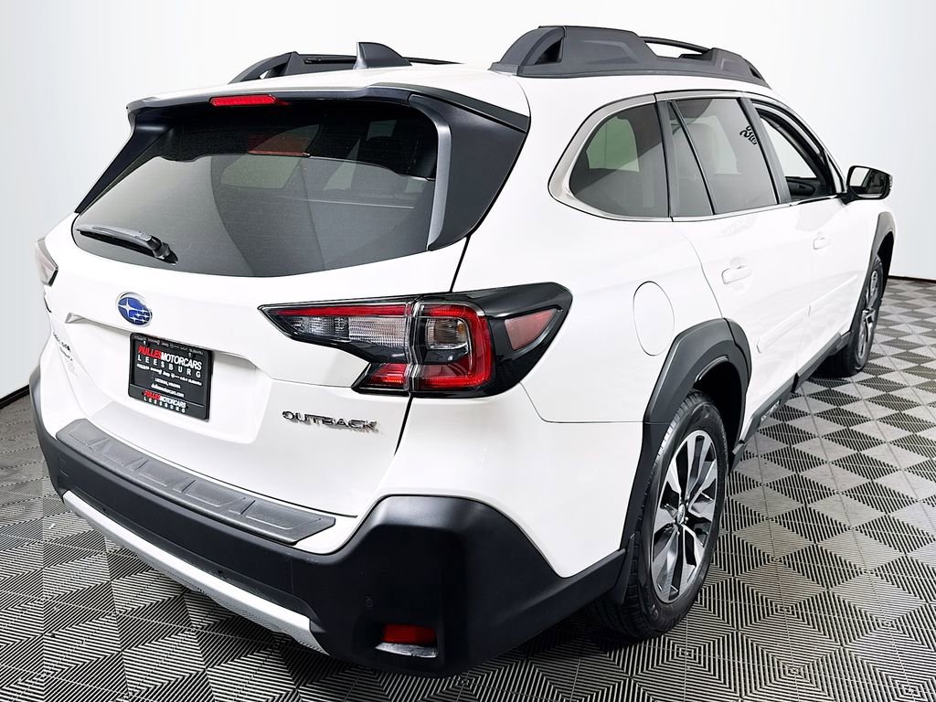 Used 2025 Subaru Outback Limited AWD/4WD image 7