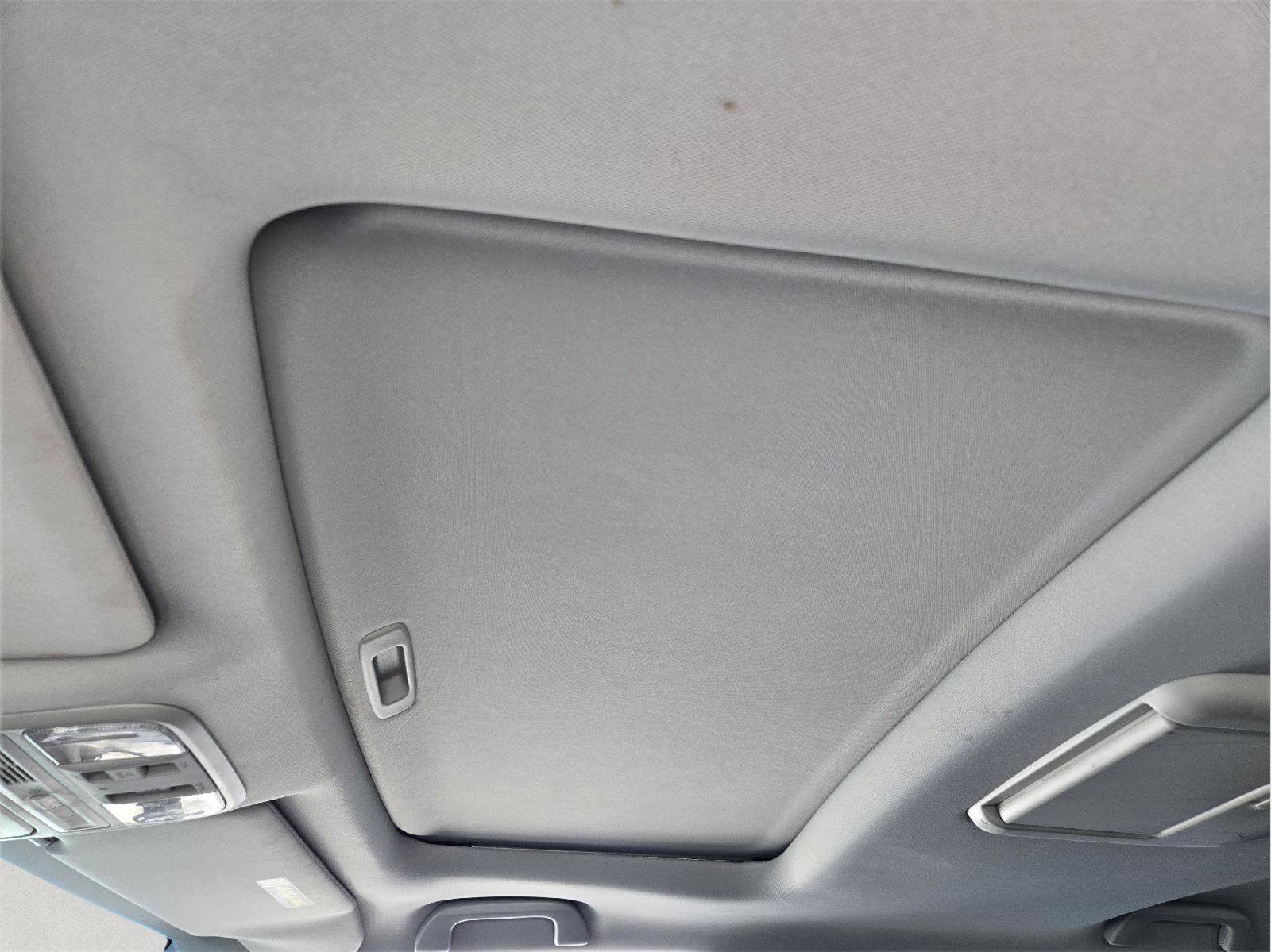 Used 2012 Honda Pilot Touring image 22