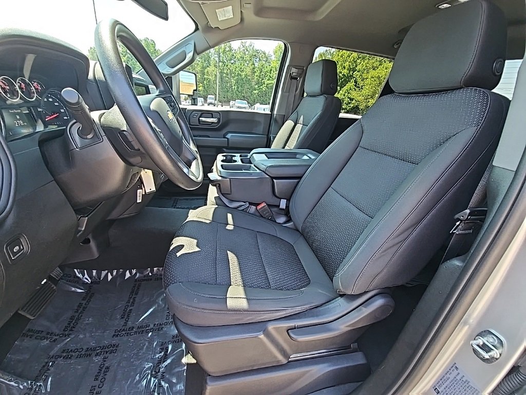 Used 2023 Chevrolet Silverado 2500 Custom w/ Custom Value Package image 11