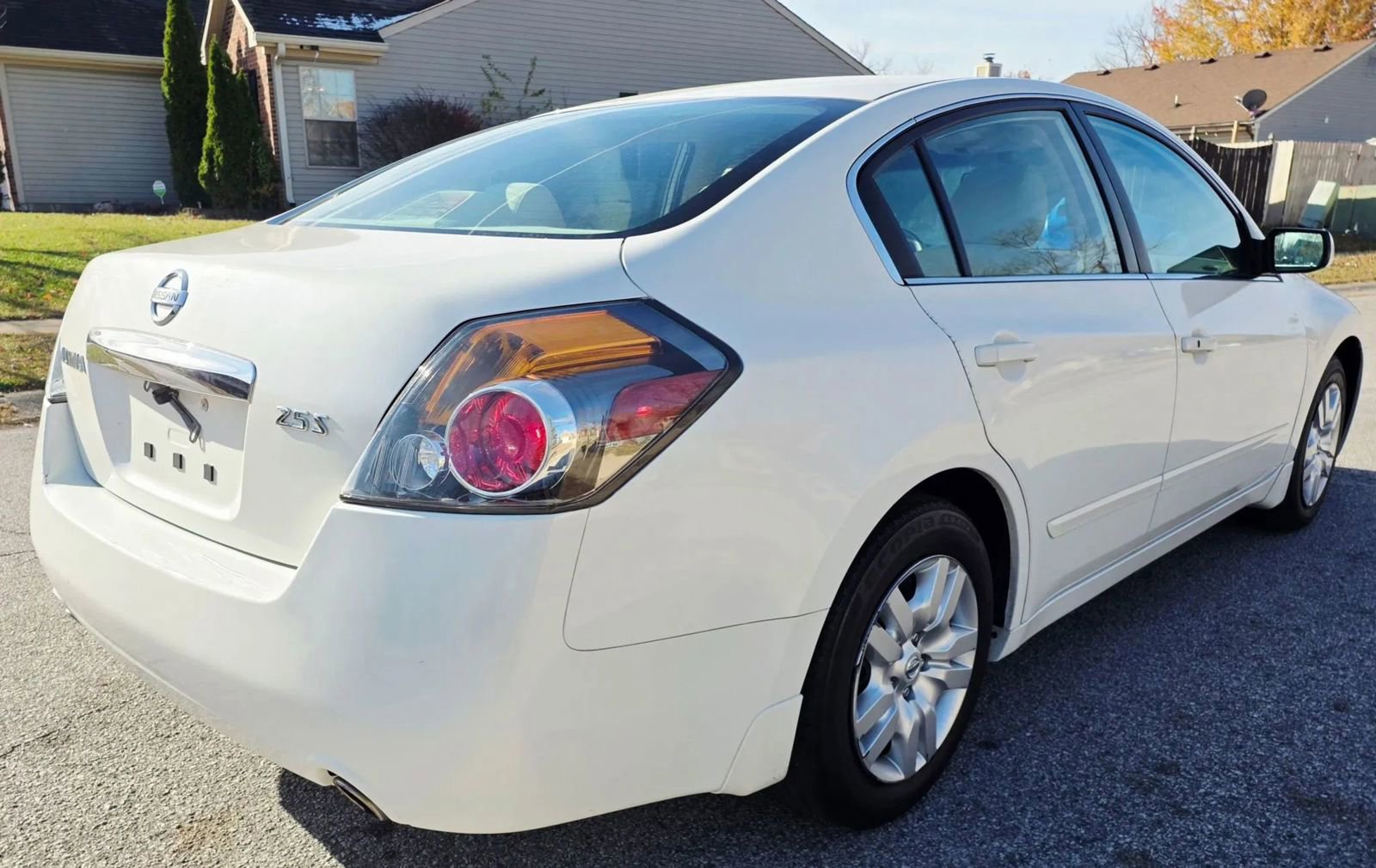 Used 2011 Nissan Altima 2.5 S image 6