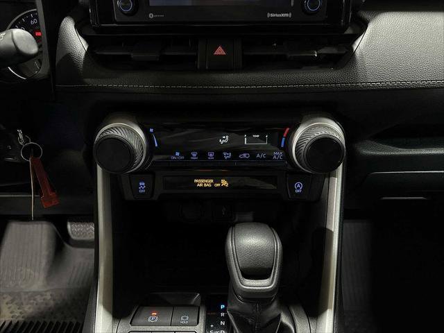 Certified 2020 Toyota RAV4 LE w/ All Weather Liner Package AWD/4WD image 21