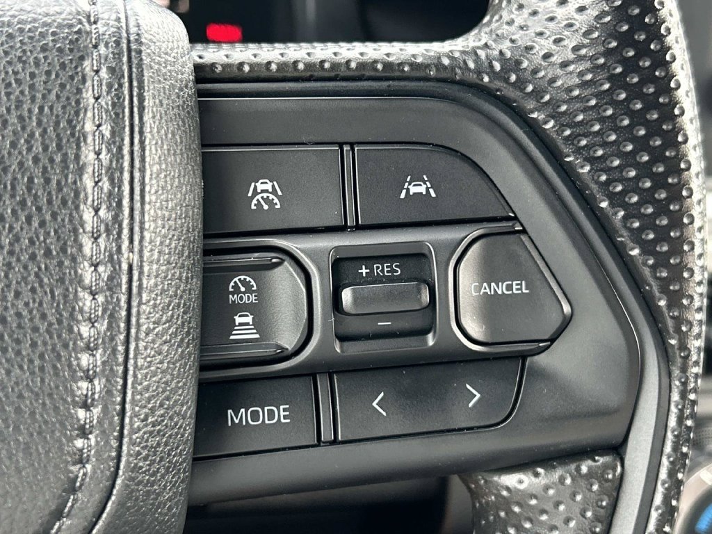 Used 2024 Toyota Tacoma SR5 AWD/4WD image 29