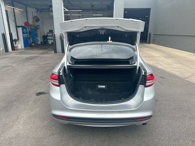 Used 2017 Ford Fusion Energi SE FWD image 25