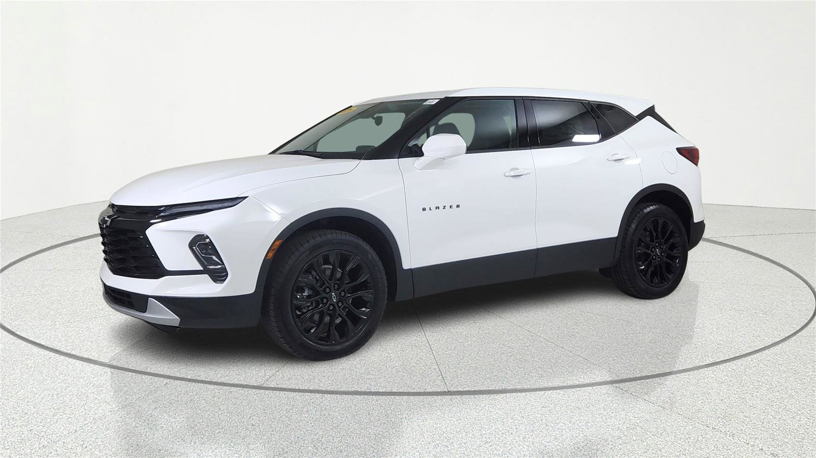 New 2026 Chevrolet Blazer LT w/ LPO, Black Sport Package image 2