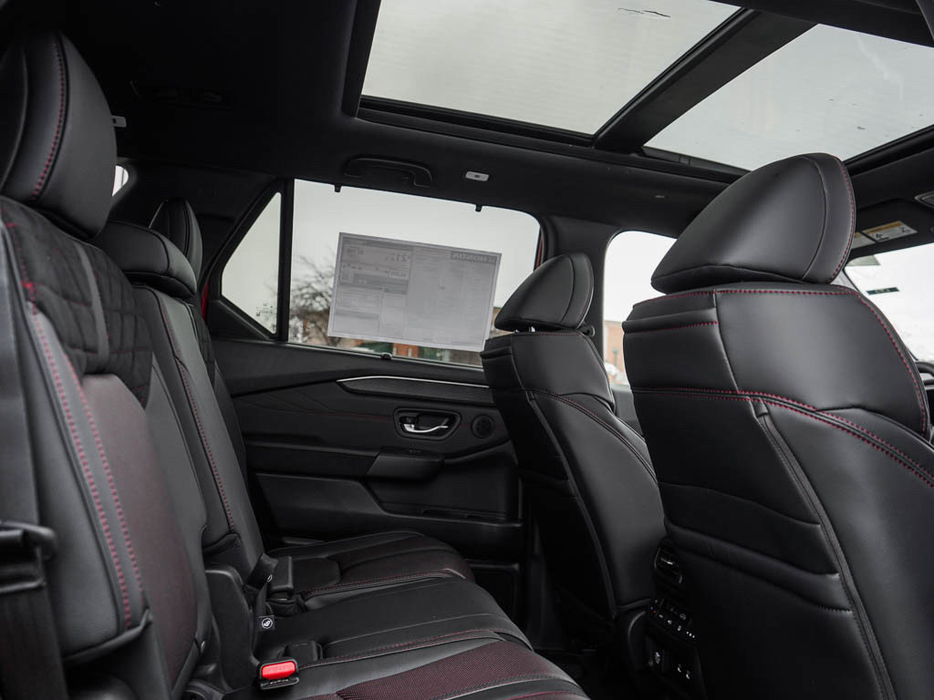 New 2026 Honda Pilot Black Edition image 13