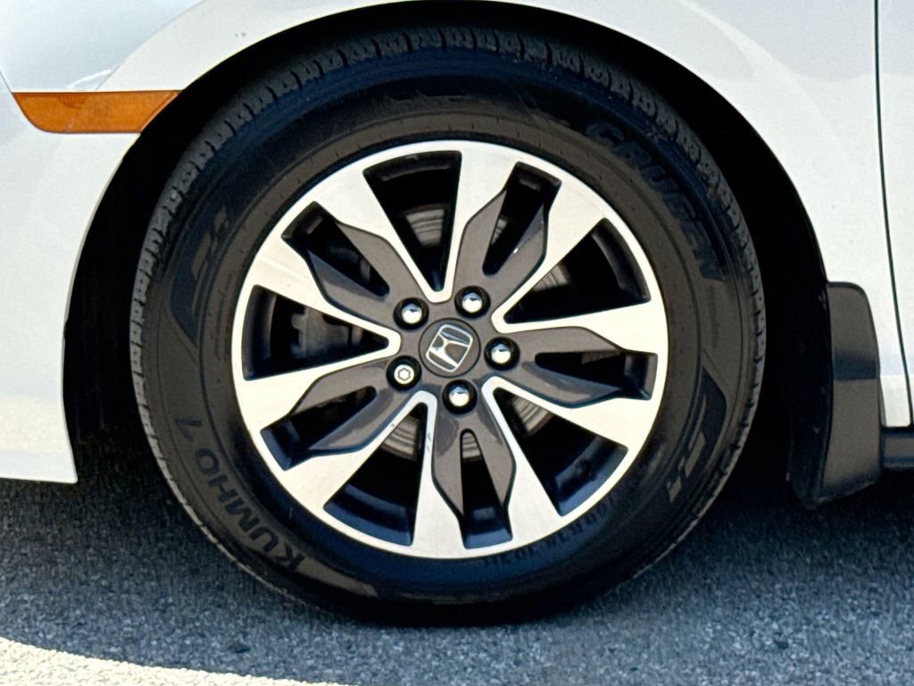 Used 2023 Honda Odyssey EX-L image 19