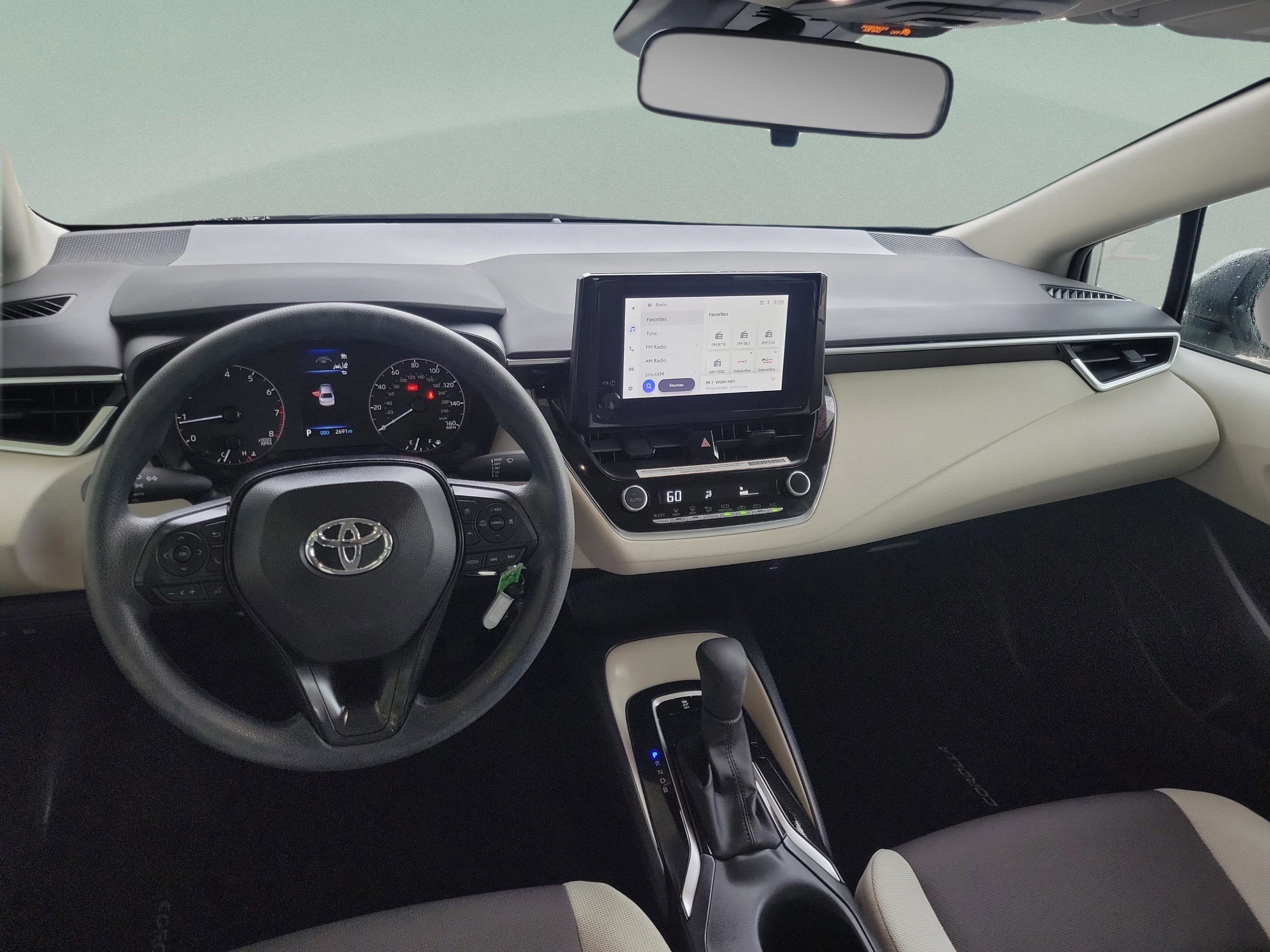 Used 2024 Toyota Corolla LE image 9