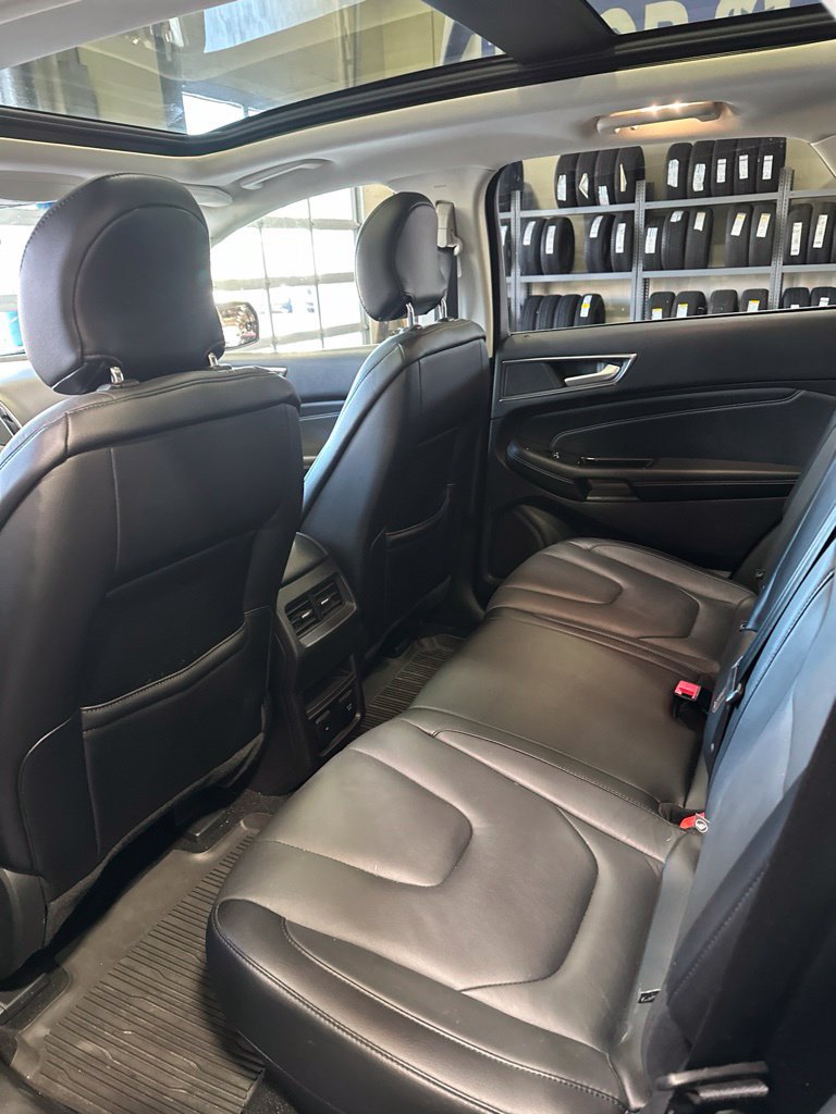 Used 2019 Ford Edge Titanium w/ Cold Weather Package AWD/4WD image 21