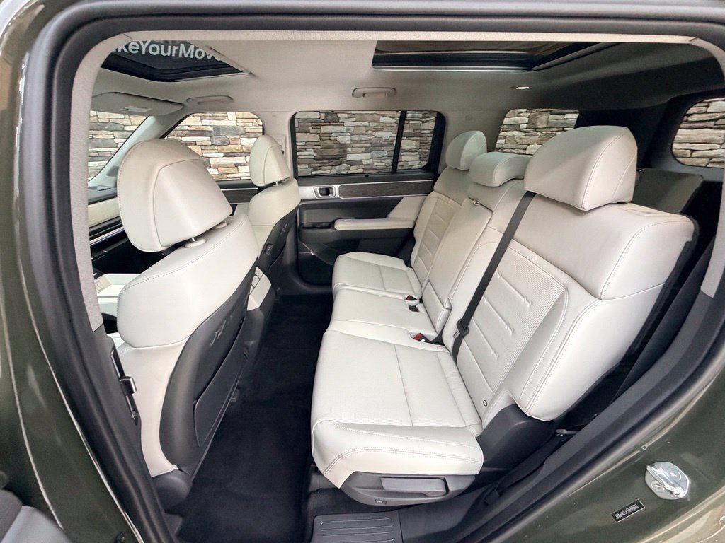 Certified 2024 Hyundai Santa Fe Limited AWD/4WD image 35