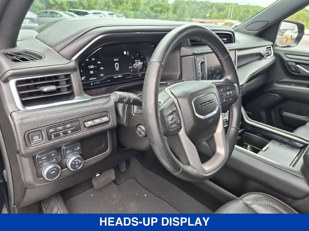 Used 2024 GMC Yukon Denali AWD/4WD image 12