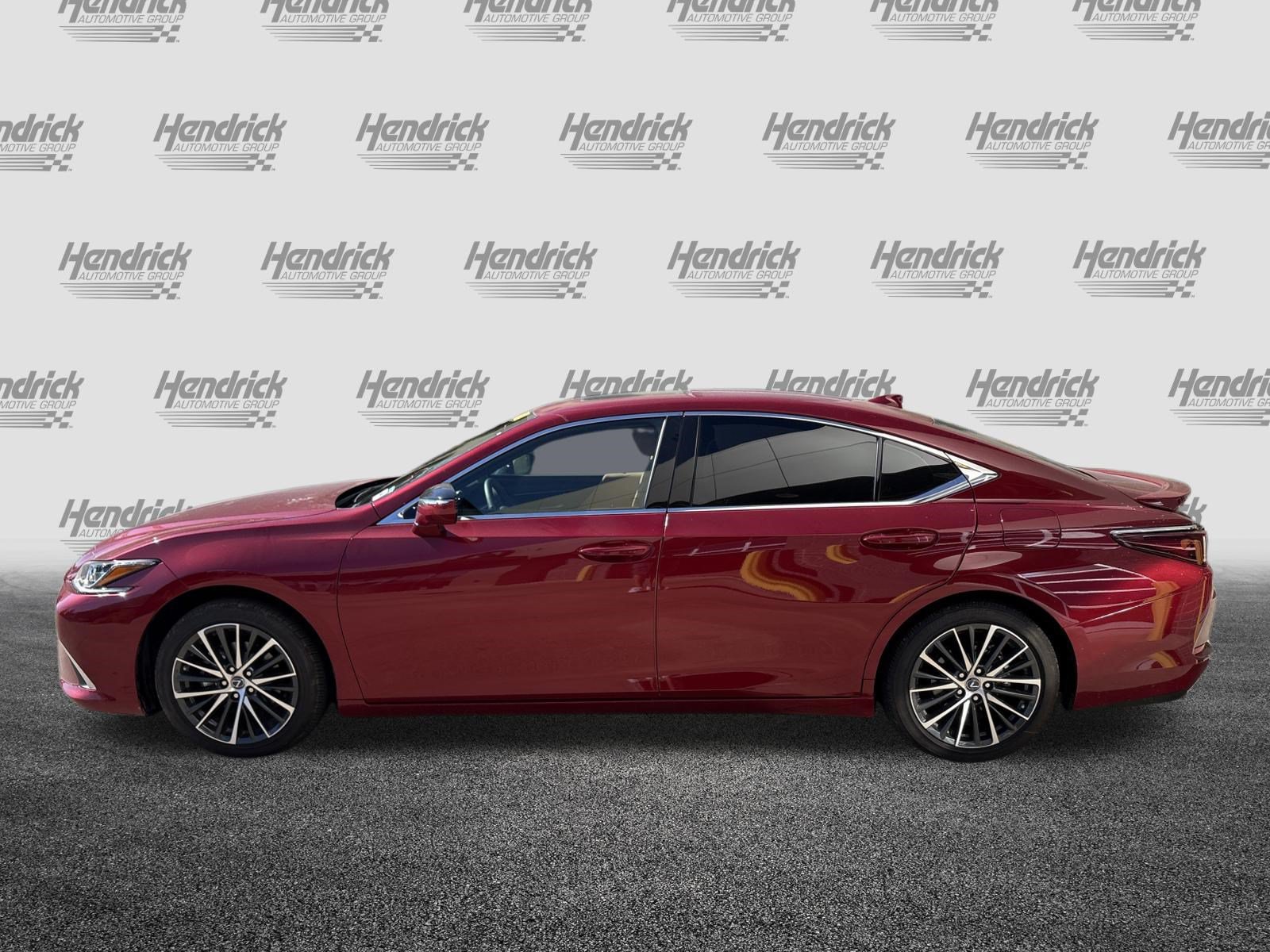 Used 2025 Lexus ES 350 w/ Premium Package FWD image 7